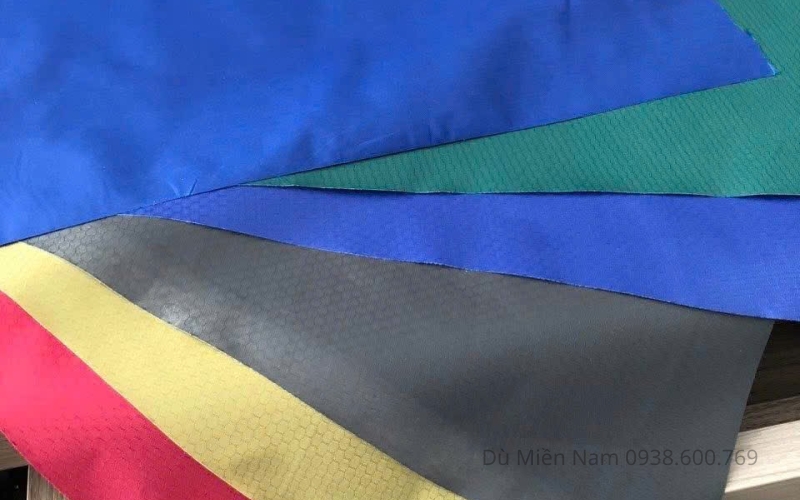 Vải dù polyester 230T tổ ong dùng may áo mưa cao cấp